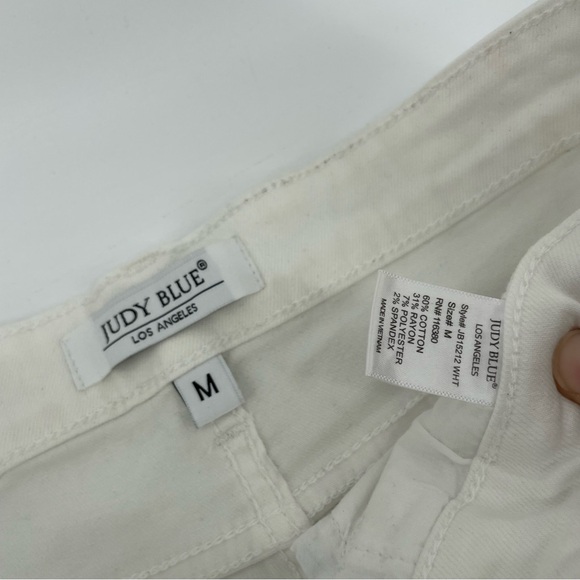 Judy Blue Denim Shorts White Distressed M - Picture 7 of 7